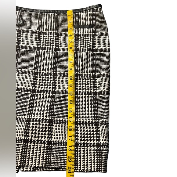Talbots Black and White Rockingham Plaid Houndstooth Mini Skirt size 4P - Picture 9 of 9